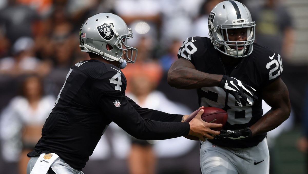 Oakland Raiders doznali drugiej porażki w sezonie NFL ulegając Kansas City Chiefs 10:26. Mimo przegranej ekipa z Kalifornii wciąż jest liderem Dywizji Zachodniej w konferencji AFC. Sebastian Janikowski wykonał dwa udane kopnięcia.