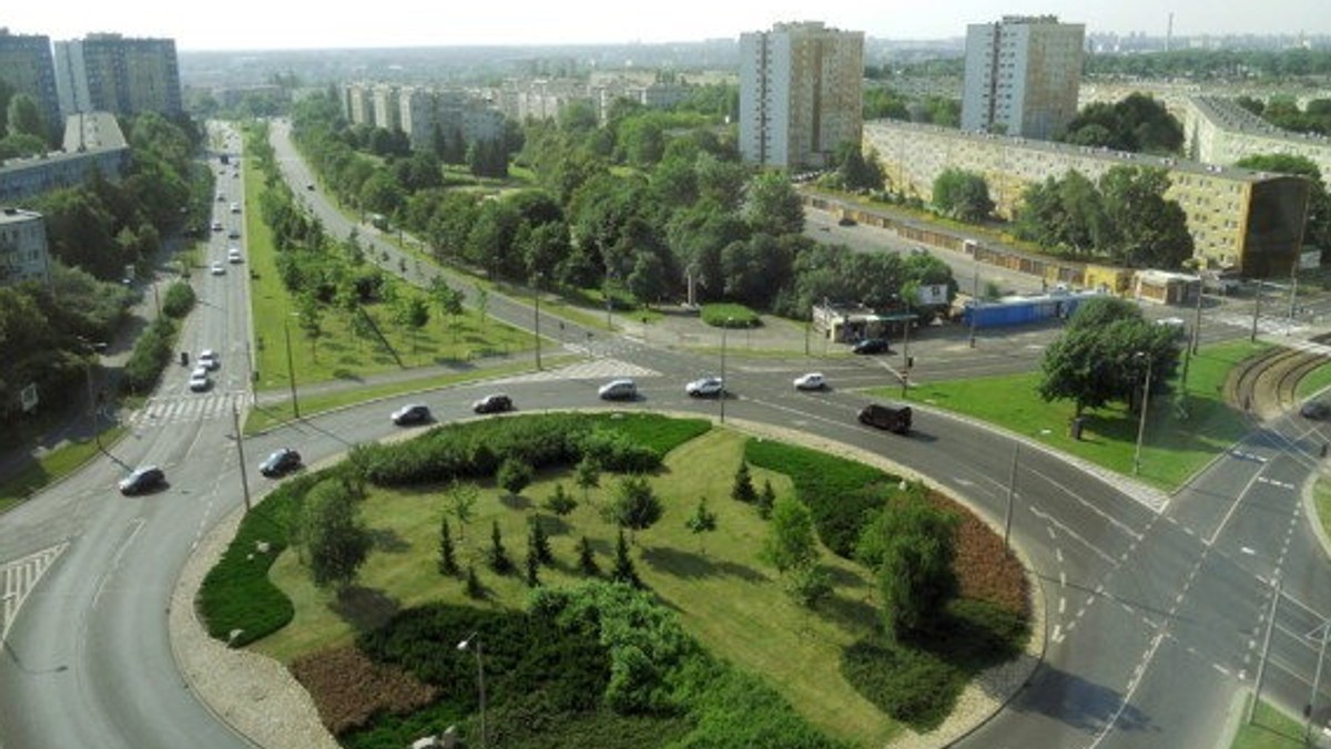 Od soboty w związku z wymianą torów tramwajowych przy rondzie Solidarności zamknięty dla ruchu zostanie zachodni fragment ulicy Murawa. Swoje trasy zmienią autobusy linii nr 69, 74, 82 i zastępczej T10.