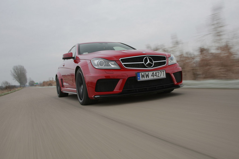 Test Mercedesa C63 AMG Black Series: czarny charakter w akcji