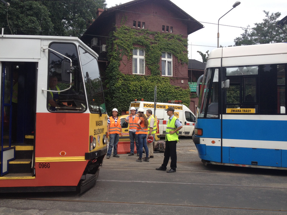 Tramwaje i samochody wracają na Curie-Skłodowskiej