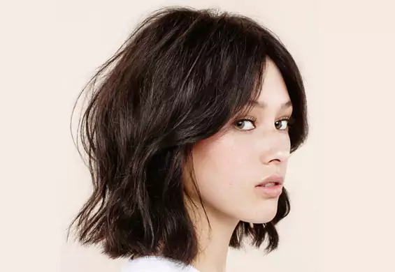 Stylowe fryzury odpowiednie dla każdego wieku: cięcia dla 20-, 30- i 40-latek