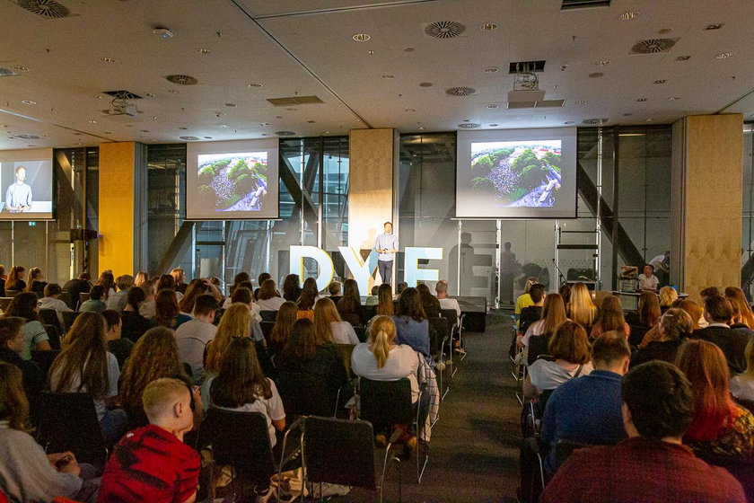 Młodzież poznała bezpieczny internet. Konferencja Digital Youth Forum za nami