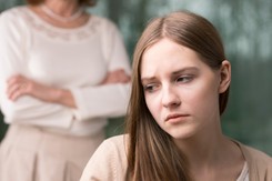 Niewidzialna depresja u dziecka. Co powinno zaniepokoić rodziców?