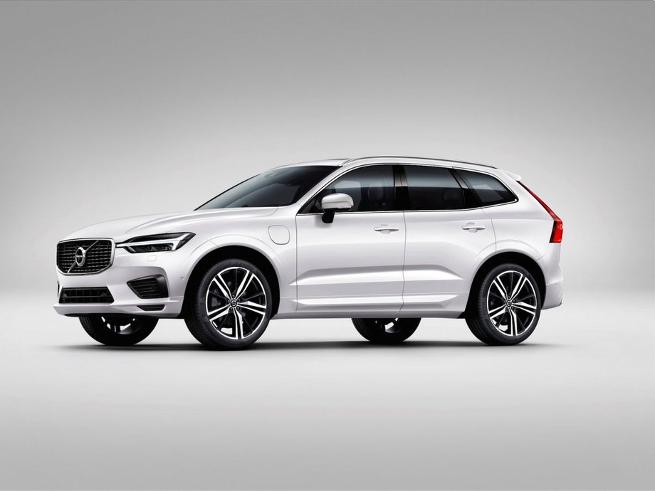 Volvo ujawniło drugą generację crossovera XC60. Wygląda bardzo podobnie do dużego XC90.