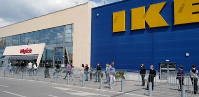 Niepokojące sceny przed IKEA. Nagranie tłumów mówi samo za siebie