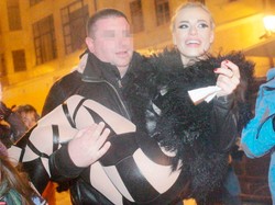 Noszą Dodę na rękach. Jak królową!