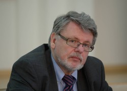 Prof. Mrozowski: "Rzeczpospolita" w obliczu równi pochyłej