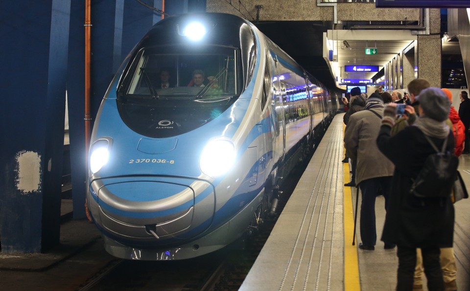 WARSZAWA PENDOLINO EXPRESS INTERCITY PREMIUM (Express Intercity Premium)