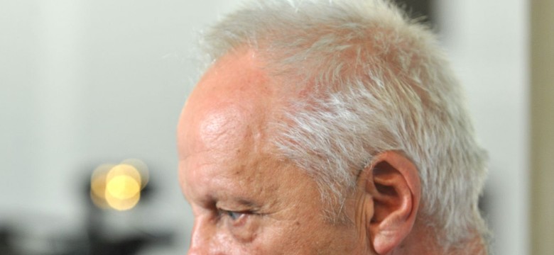 Niesiołowski: Idioci protestują z symbolami Polski Podziemnej