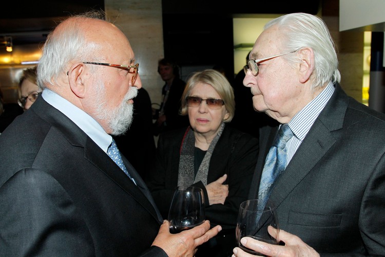 Andrzej Wajda i Krzysztof Penderecki na premierze filmu 'Cud historii'