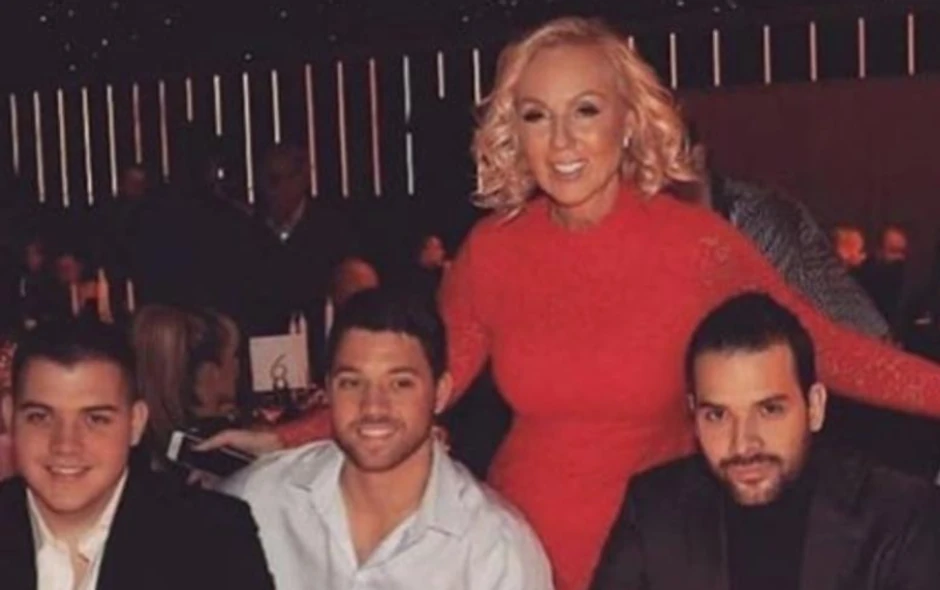 Živojinovići na okupu - Viktor, Stefan, Brena i Filip