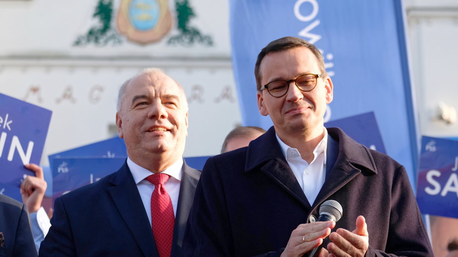 Mateusz Morawiecki i Jacek Sasin (2019 r.)