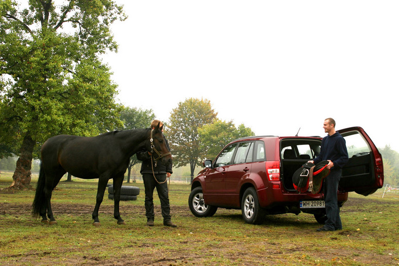 Suzuki Grand Vitara: SUV z genami terenówki