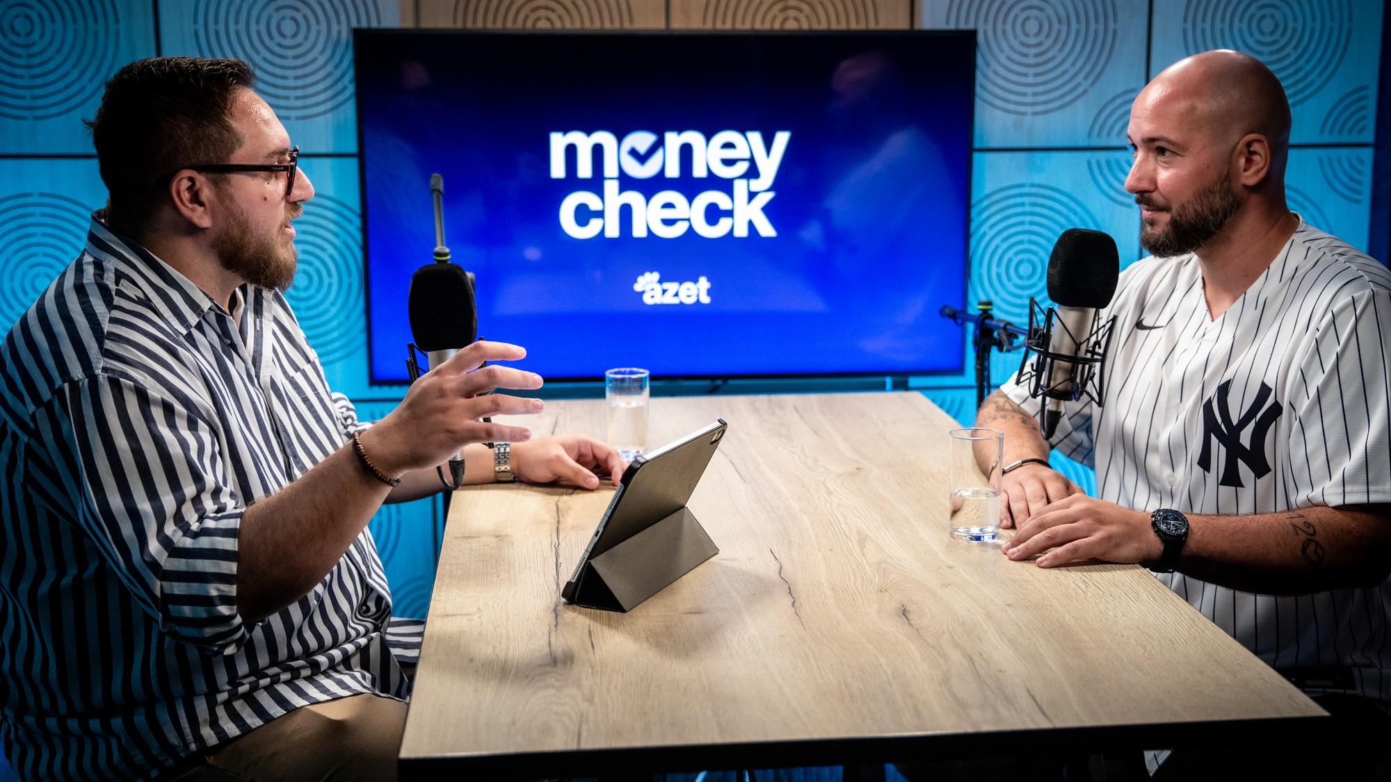 Prečo stále naletíme na sľuby o rýchlom zbohatnutí? O psychológii podvodov a Ponziho schémach diskutuje v relácii Money Check František Michalovič.