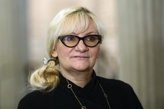 Komisja ds. pedofilii: Kandydatka na medal, wątpliwości przybywa