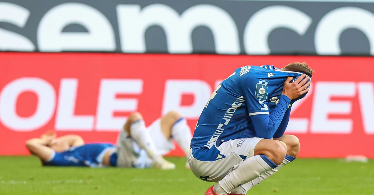 Liga Konferencji. Kompromitacja Lecha Poznań. Przegrał z "kopciuszkiem" z Gibraltaru