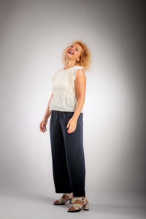 Karolína Kříženecká, líderka komunikácie v Microsofte a trénerka pozemného hokeja. 