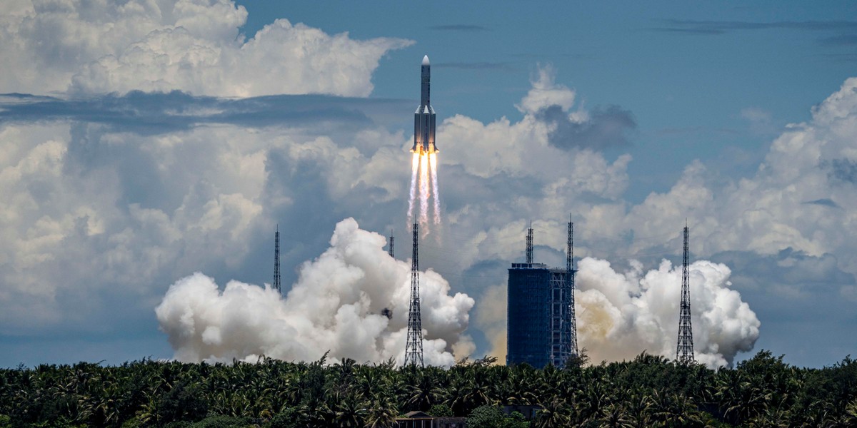 Pod koniec lipca 2020, wystrzelona z chińskiego kosmodromu Wengchang rakieta wyniosła w przestrzeń kosmiczną sondę znajdującą się obecnie na orbicie Marsa.