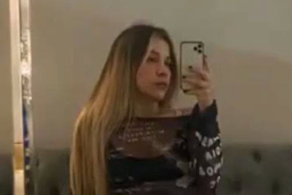 (FOTO, VIDEO) POLICAJKA (31) ZAVELA MUŠKARCA, PA GA DROGIRALA I OJADILA! Kamere ih snimile kako se ljube, a ujutru je završio u bolnici:  Odnela milione i skupocene satove