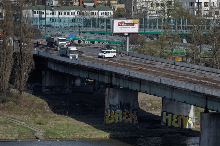 Rozpoczął się remont Mostu Łazienkowskiego w Warszawie <br><br>  (mr) PAP/Marcin Obara