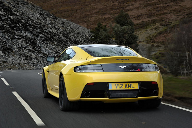 Aston Martin V12 Vantage S