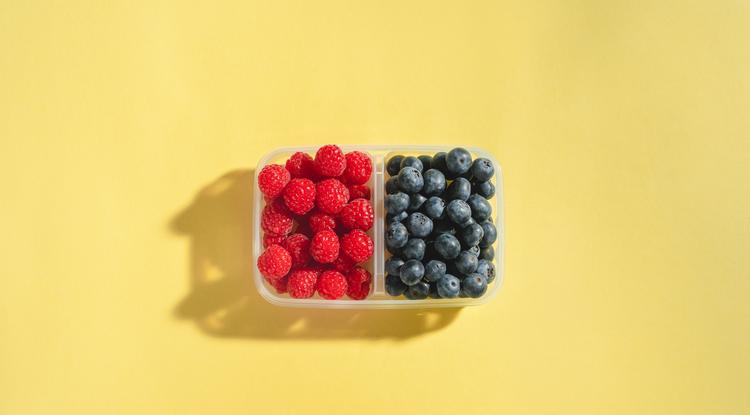 Bizonyos gyümölcsök is elszínezhetik a műanyag edényeket Fotó: Getty Images