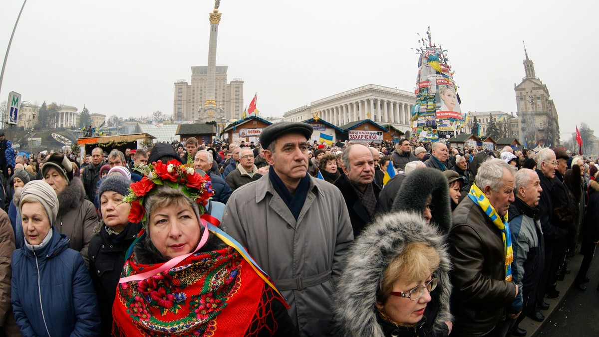 Protesty na Majdanie Niepodległości w Kijowie będą trwały do wyborów prezydenckich w 2015 roku, a do ich pierwszej tury wszyscy kandydaci partii opozycyjnych przystąpią oddzielnie – oświadczył jeden z liderów ukraińskiej opozycji Arsenij Jaceniuk.