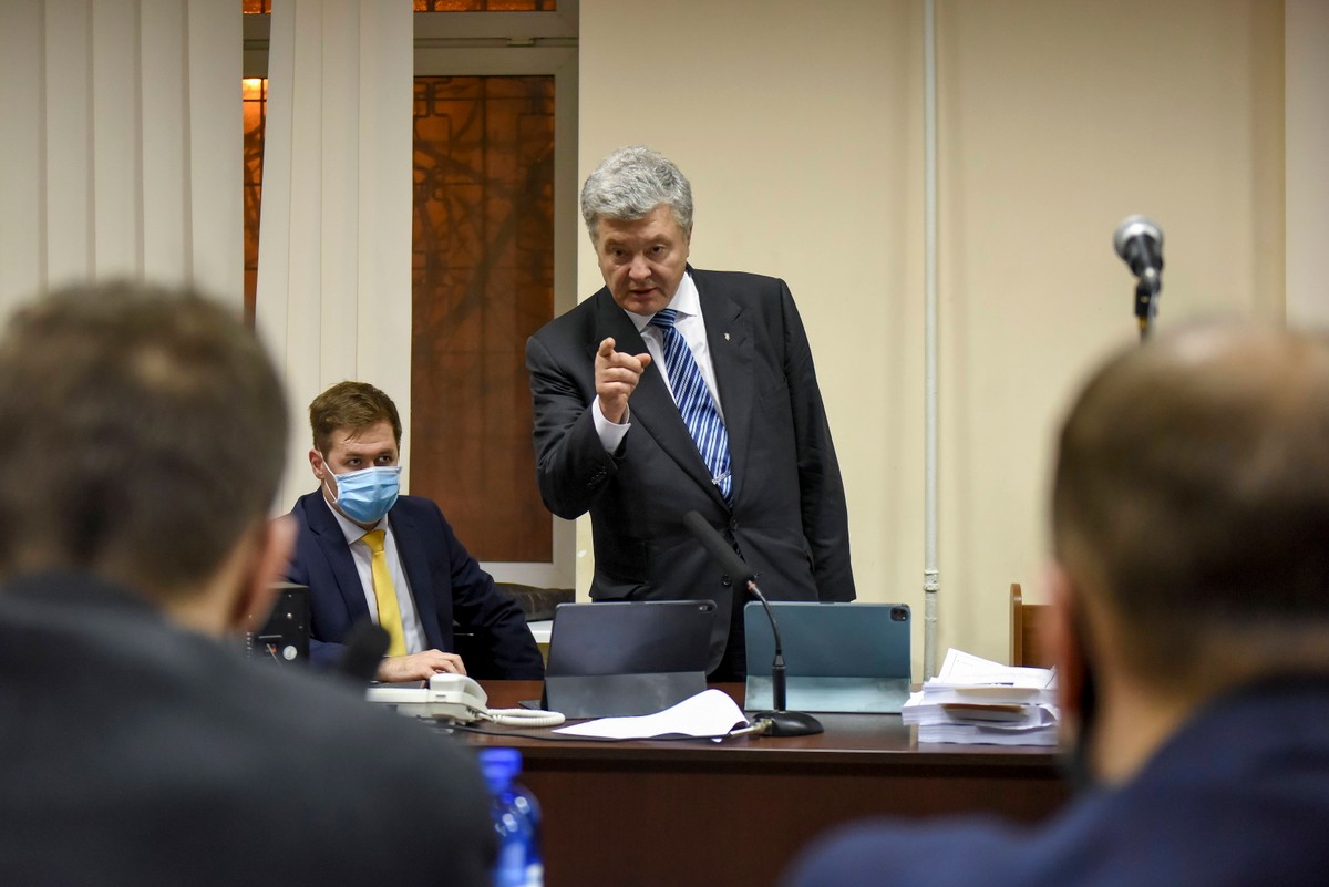 Poroszenko miał się zgodzić na handel węglem z okupowanymi terenami na Donbasie. Zarzuty dotyczą jednak okresu, gdy było to legalne