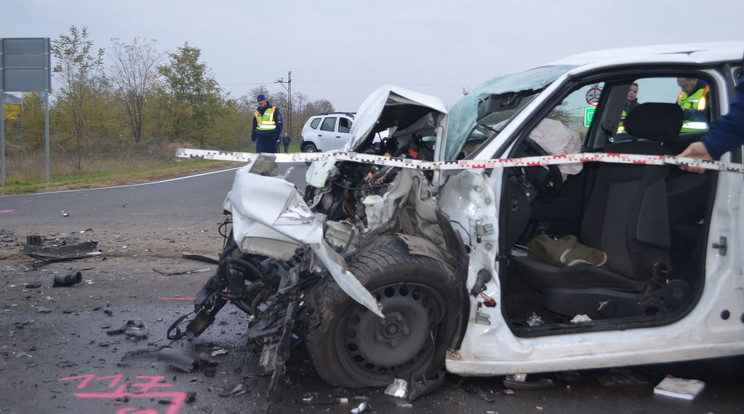 Halálos baleset Szekszárdnál / Fotó: Police.hu