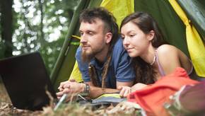 Entertainment unterwegs: Beliebte portable DVD-Player mit Display im Vergleich