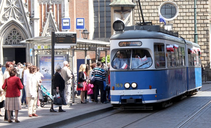 Tramwaj patriotyczny na ulicach Krakowa 