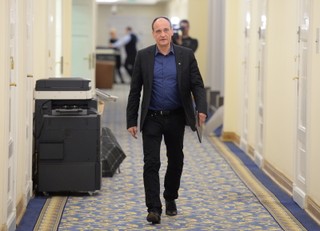Paweł Kukiz: Przede wszystkim sugerowałbym natychmiastowe opublikowanie wyroku Trybunału przez rząd