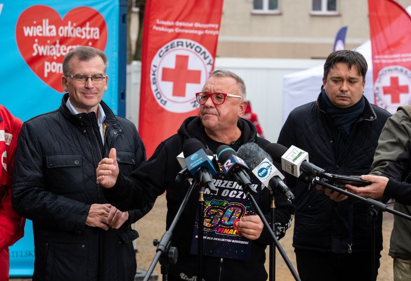 Jurek Owsiak z WOŚP pomaga uchodźcom na granicy z Białorusią. Otwierają Punkt Humanitarny