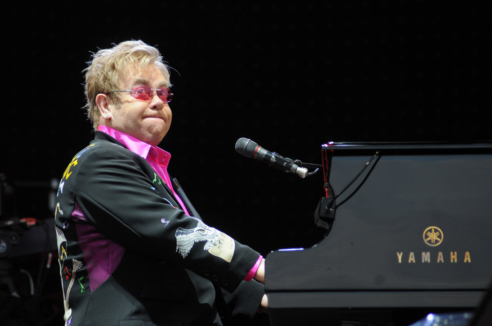 Elton John - najdroższe zakupy gwiazd