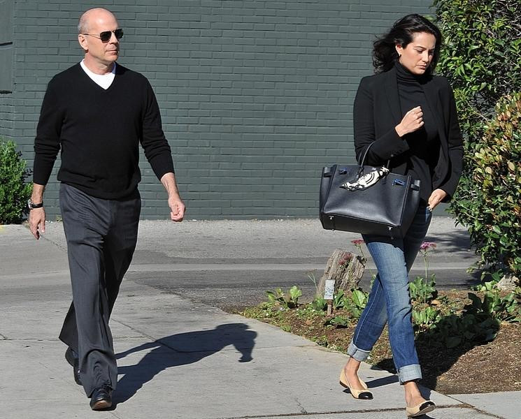 Bruce Willis i Emma Heming na ulicy w Santa Monica