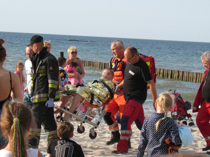 Plażowicze uratowali tonących