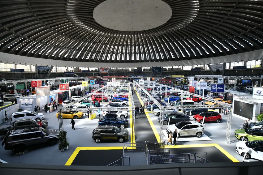 Na Sajmu automobila u nagradnoj igri deli se 10 auto-sedišta