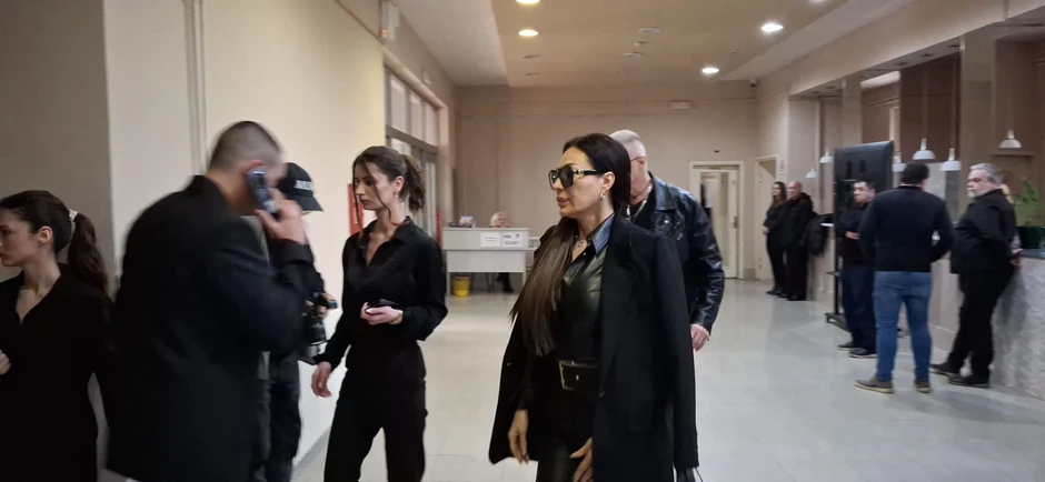 Ceca stigla na sahranu Vladice Miljkovića