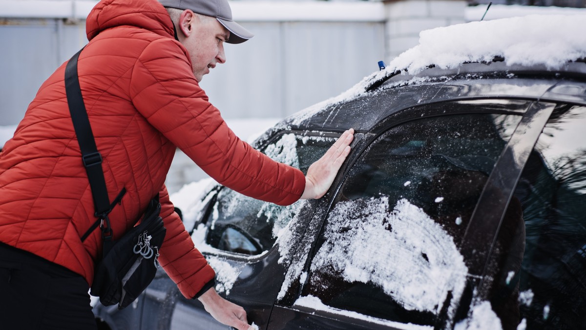 Finci pale auto i na -25 očas posla zbog trika koji košta 30 evra mesečno