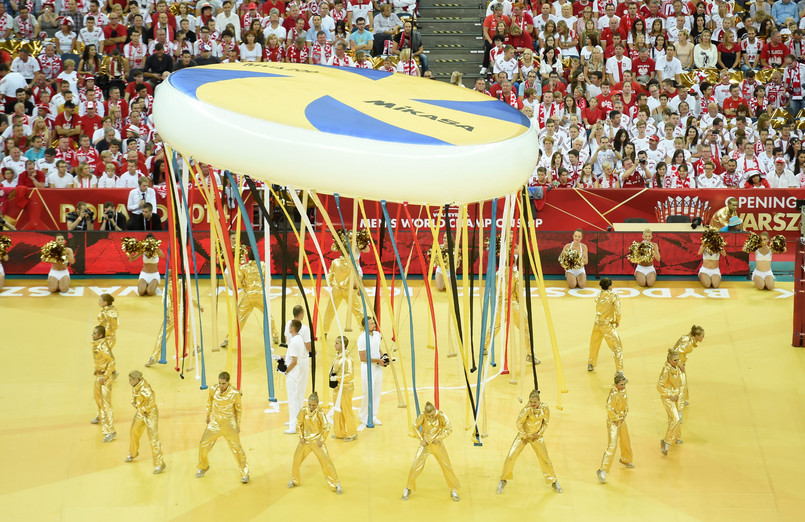 Część artystyczna ceremonii otwarcia mistrzostw świata w siatkówce mężczyzn na Stadionie Narodowym w Warszawie