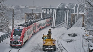 Awaria magistrali ciepłowniczej w Przemyślu. Służby pracowały całą noc