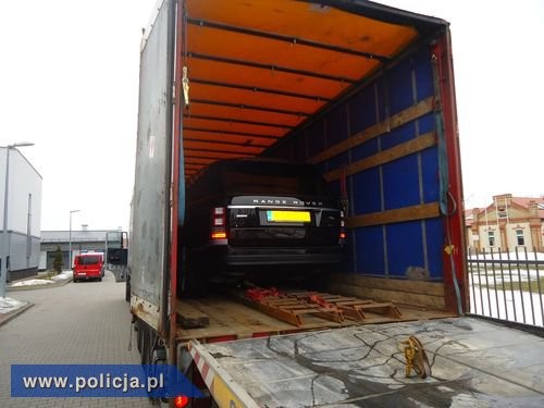 Range Rover ukryty w naczepie