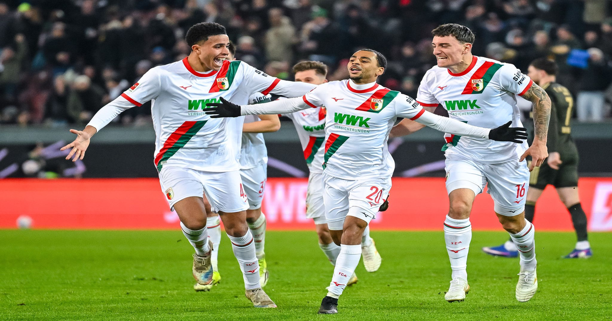 Trotz-roter-Karte-Union-rettet-in-90-2-Minute-1-1-bei-Augsburg