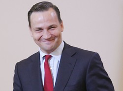 Sikorski w USA: Chcecie numer do Dody?