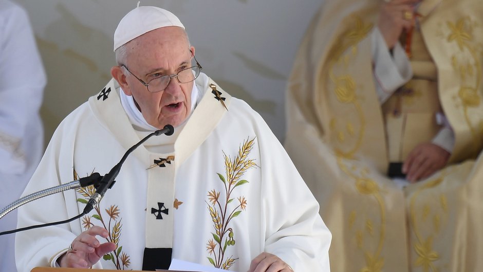 Franciszek na Cyprze: czuję się tu jak w Ziemi Świętej