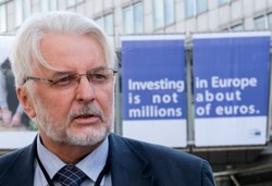 Waszczykowski nazwał Bix Aliu "oszołomem" i brnie dalej: Powinien zostać wydalony z Polski
