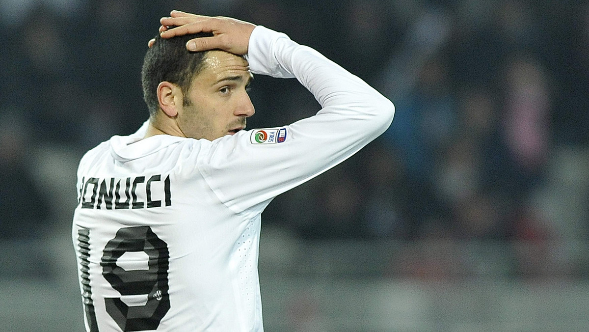 Leonardo Bonucci może zostać zawieszony nawet na trzy lata - poinformował portal "Goal.com". Piłkarz został oskarżony przez prokuraturę o czynny udział w ustawieniu wyniku spotkania Udinese-Bari.