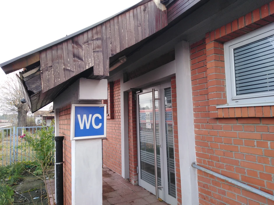 Najskuplji toalet u Srbiji nalazi se u Kraljevu, ali već nekoliko godina je pod katancem 