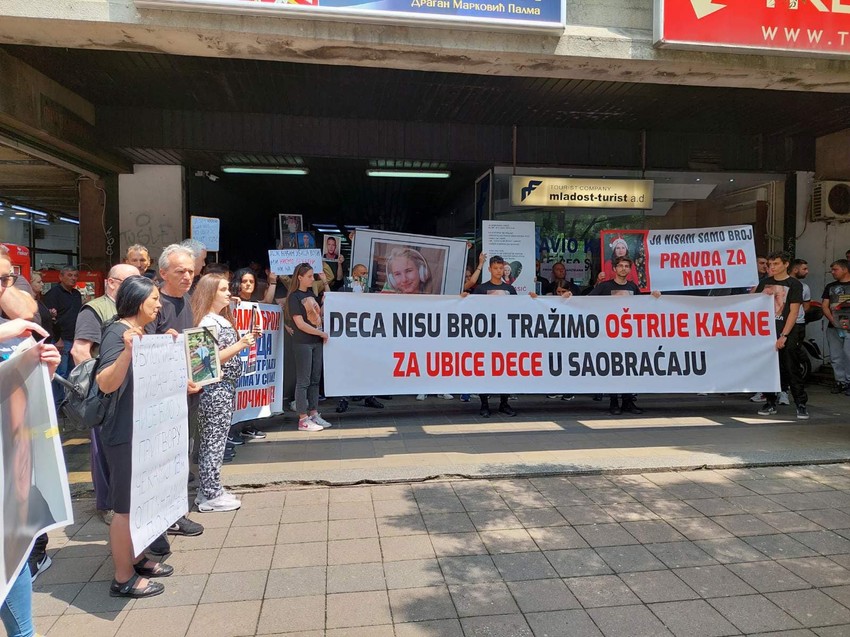 Protest roditelja stradale dece