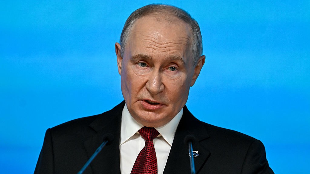 Vladimir Putin vrea un summit cu Donald Trump şi Xi Jinping pentru a negocia Ucraina